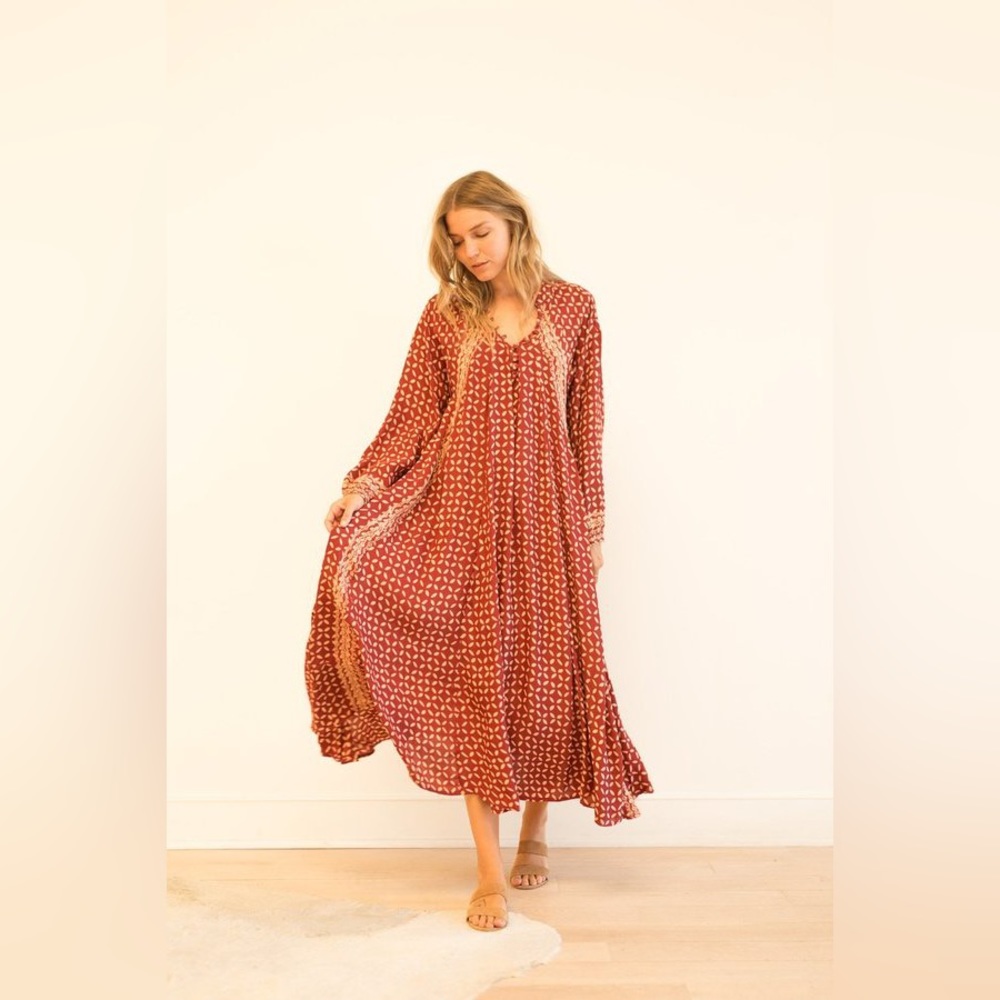 Natalie Martin Fiore Maxi Dress Sand Dollar Medium